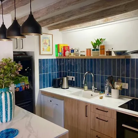 Charming 3f In Paris' Heart Appartement *